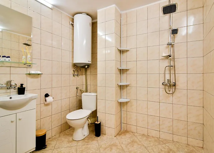 Charming Nest דירה