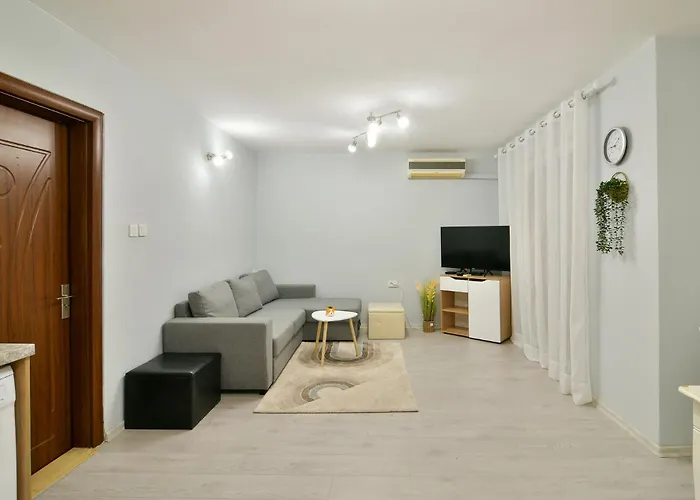 Charming Nest Apartment Varna